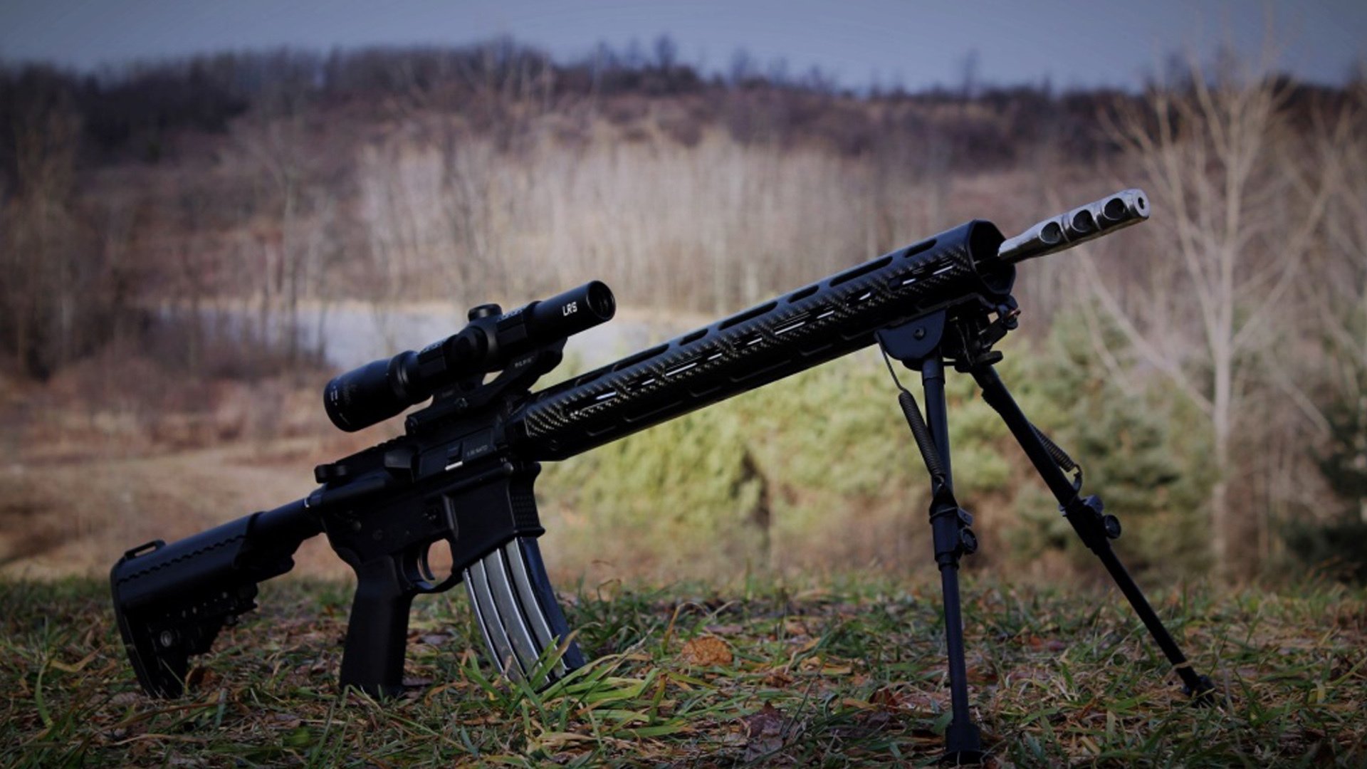 赫塔菲中场联合防守压制对方核心控球，赫塔菲对菲尔特