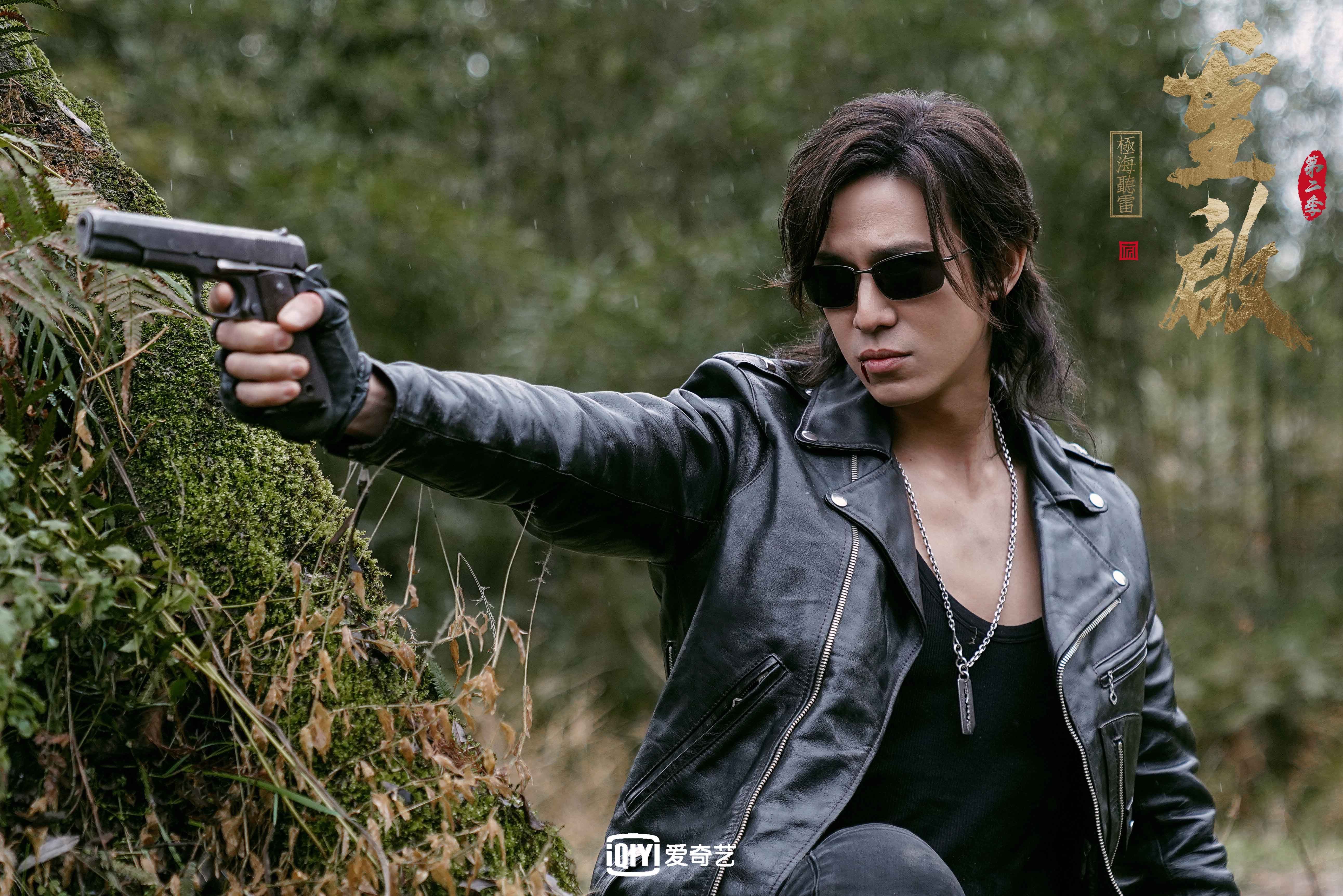 防守球员是否被要求参与进攻阶段的压迫传导,防守球员被进攻队员超越时,应该采用 步伐来追赶