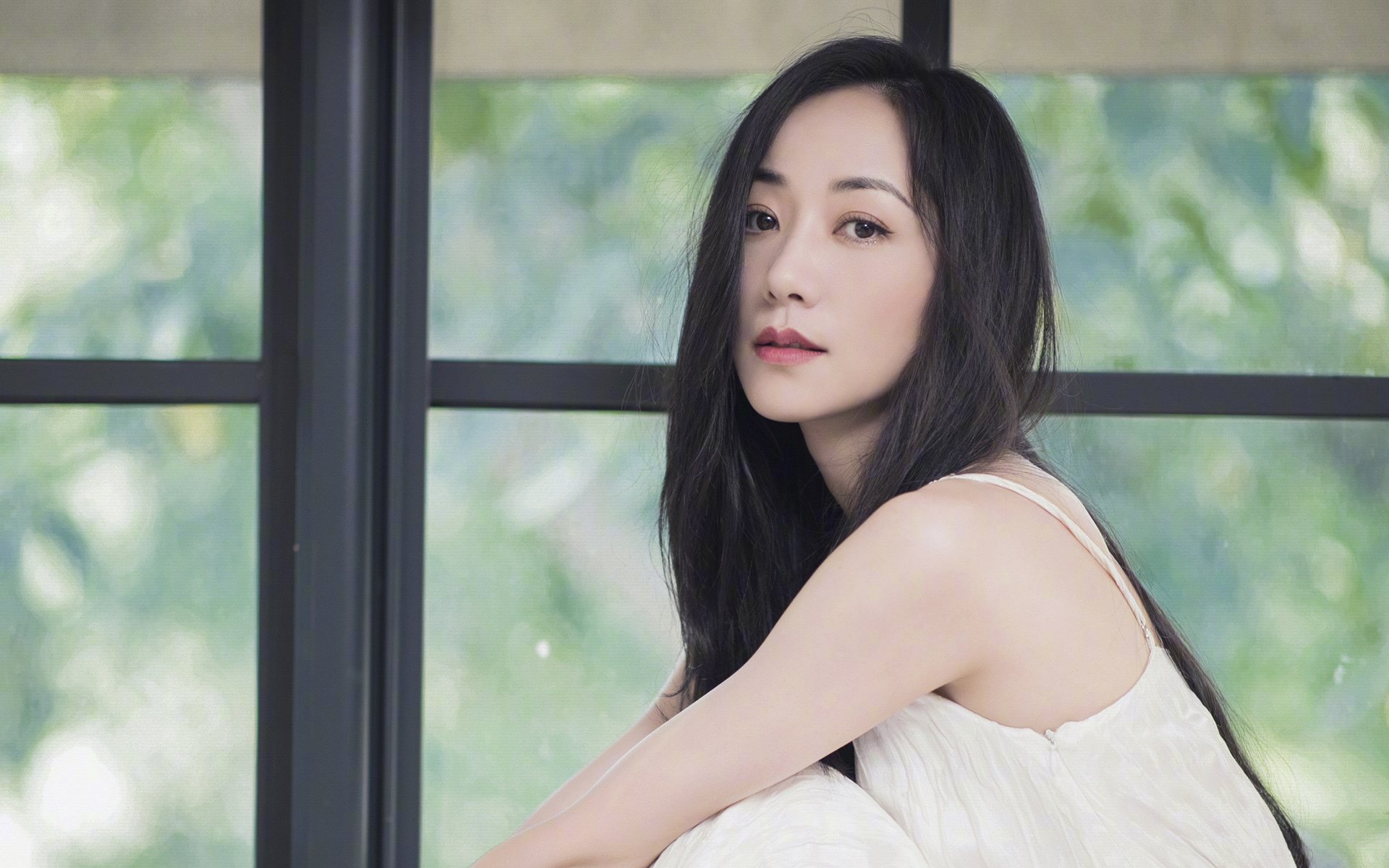 进攻失败后的反抢是否优先由边路球员承担，进攻反击成功