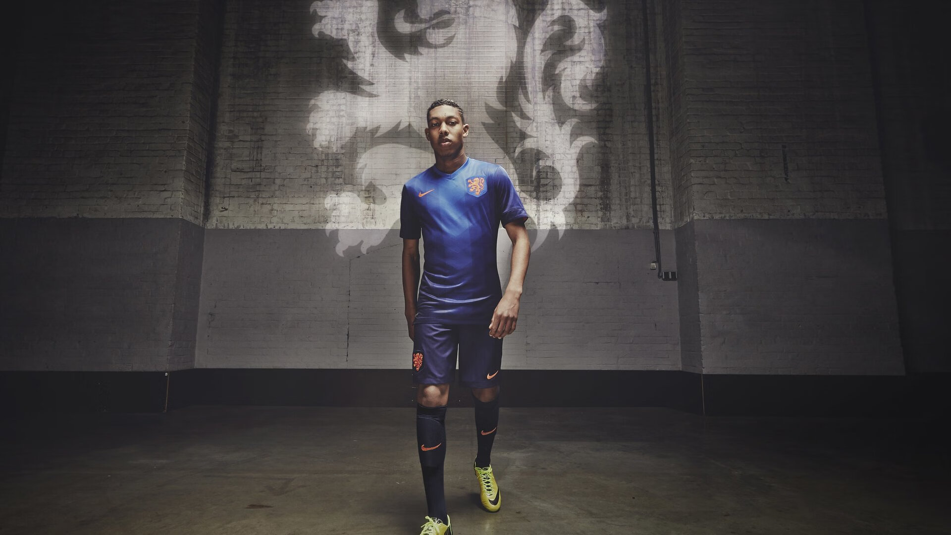 森林狼社交平台发布训练花絮展示真实一面，森林狼训练营